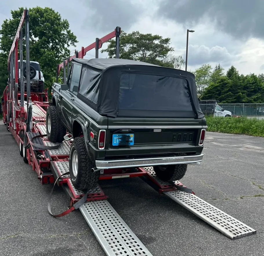 Affordable car shipping for college students at Colorado universities